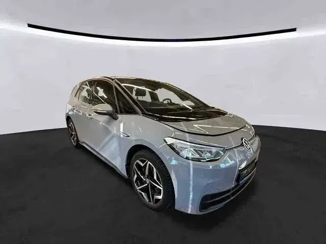 Gebraucht VW ID.3 Pro Performance 150 kW (204 PS) 2023 Mondsteingrau Kleinwagen