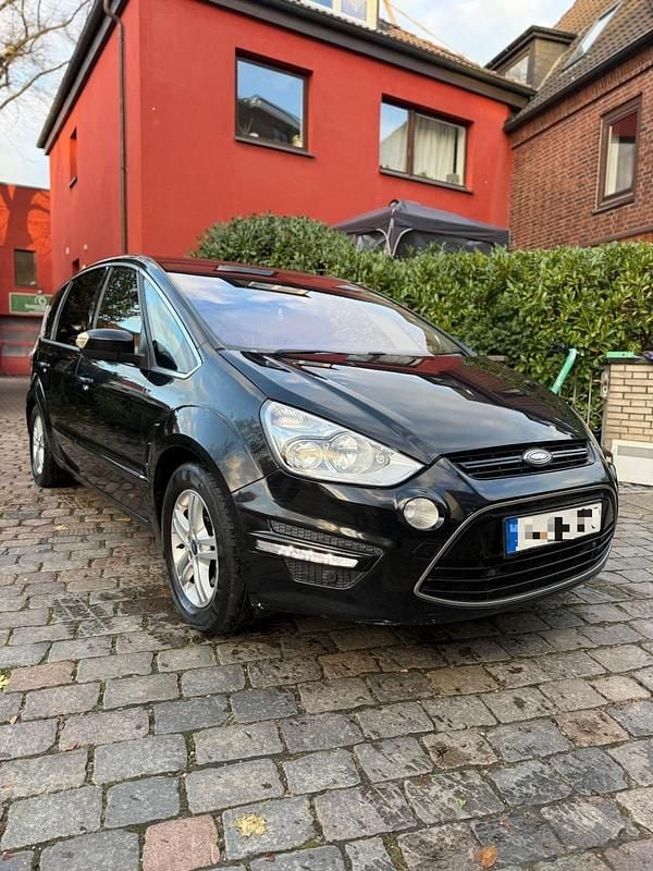 Schwarz Gebraucht 2011 Ford S-MAX S Van / Kleinbus | 3.750 € (Guter Preis) - Bild 1/4