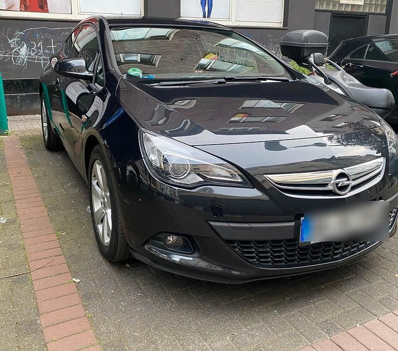 Schwarz Gebraucht 2011 Opel Astra GTC Coupé | 5.900 € (Teuer) - Bild 1/4