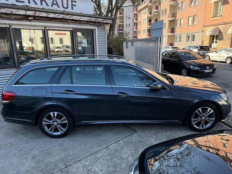 Gebraucht Mercedes E200 136 PS (100 kW) 2016 Grau Kombi