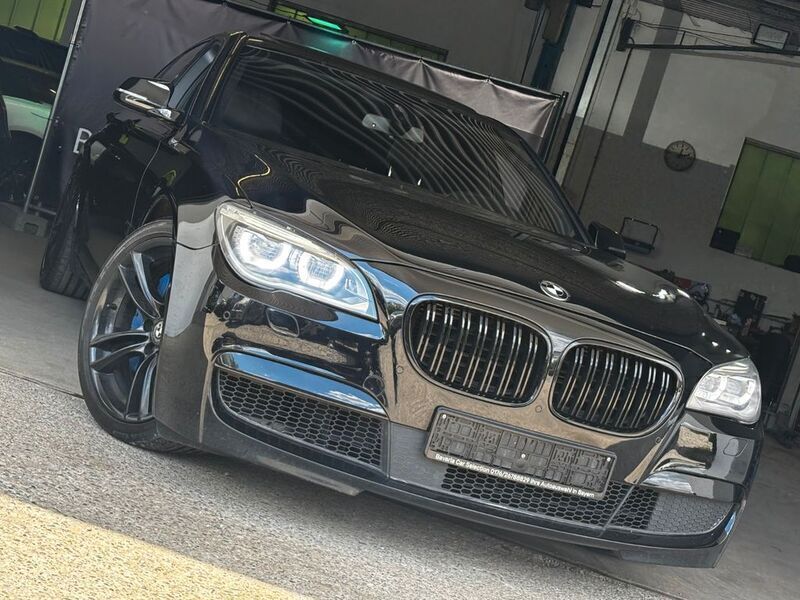 Schwarz Gebraucht 2013 BMW 750 M Sport Limousine | 18.999 € (Fairer Preis) - Bild 1/4