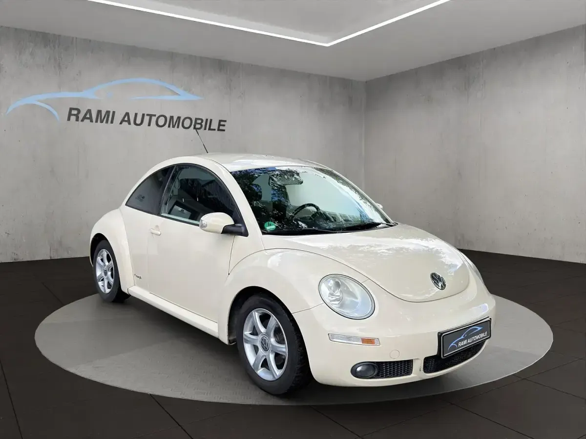 Gebraucht VW New Beetle 75 PS (55 kW) 2009 Beige Kleinwagen