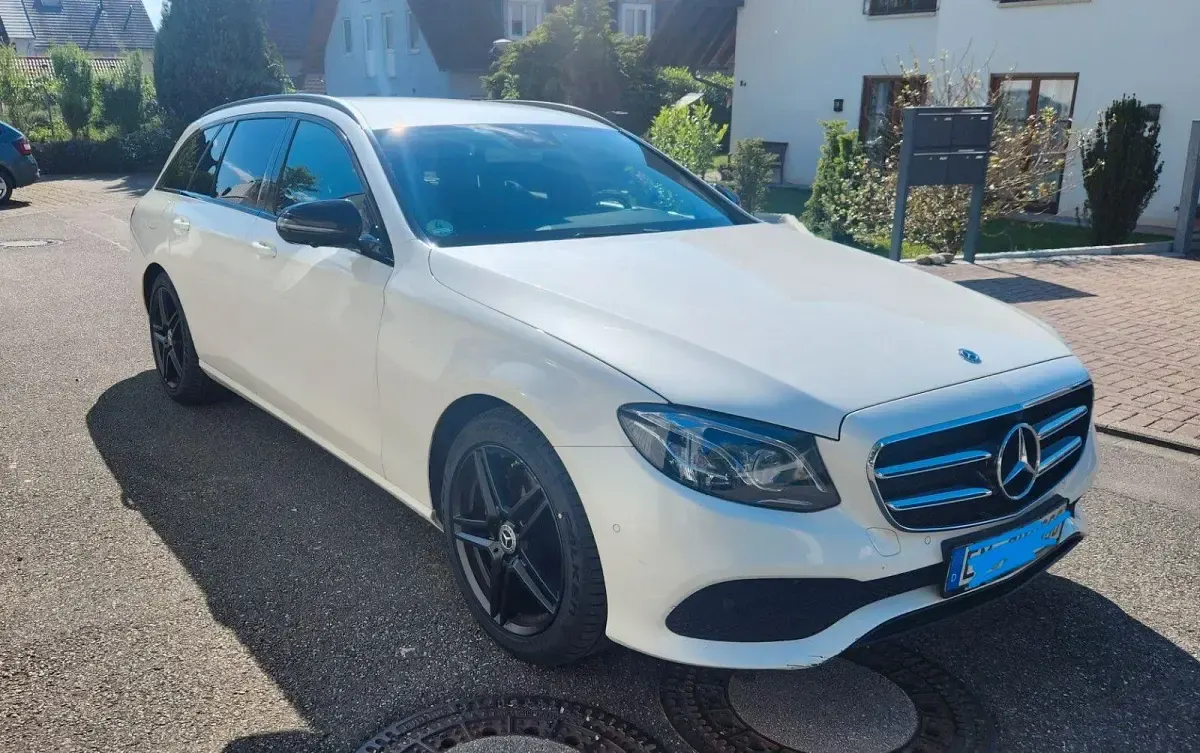 Second-hand Mercedes E220 194 CP (142 kW) 2020 Alb Break