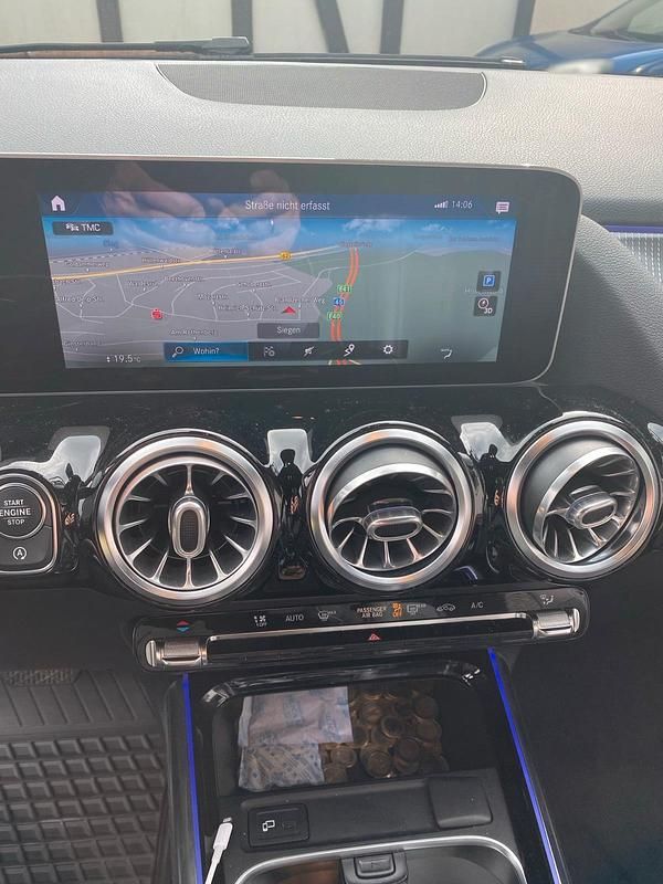 Gebraucht Mercedes B250 224 PS (164 kW) 2019 Schwarz Van / Kleinbus