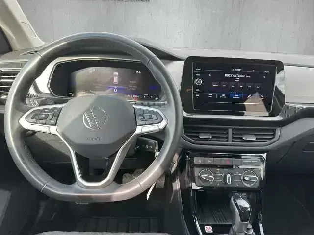 Gebraucht VW T-Cross Life 116 PS (85 kW) 2025 Ascotgrau SUV