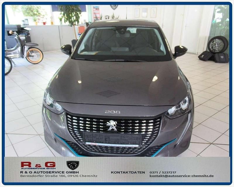 Platinum grau met. Gebraucht 2022 Peugeot 208 Active Kleinwagen | 14.490 € (Fairer Preis) - Bild 1/4