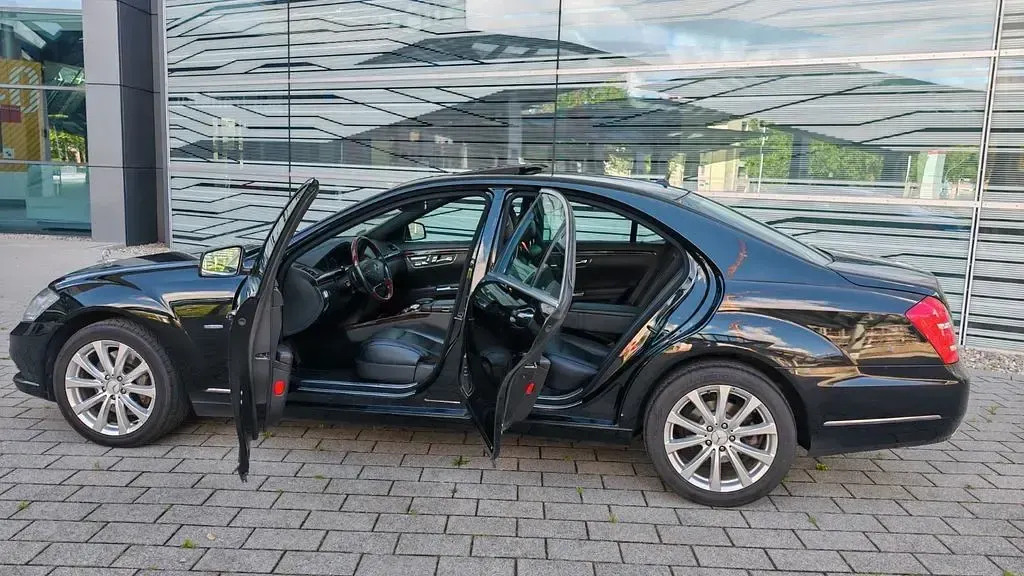 Gebraucht Mercedes S350 258 PS (189 kW) 2012 Schwarz Limousine