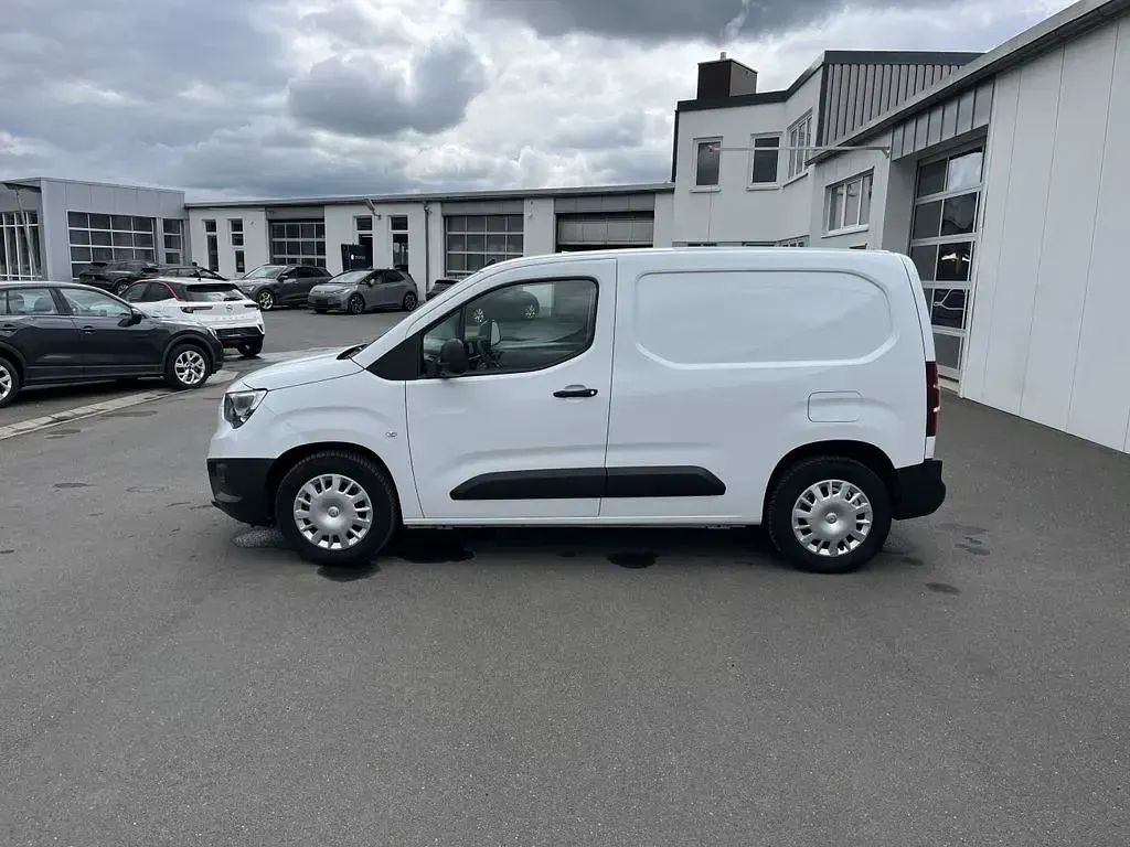 Occasion Opel Combo-e Life Basis 100 kW (136 ch) 2022 Blanc Monospace