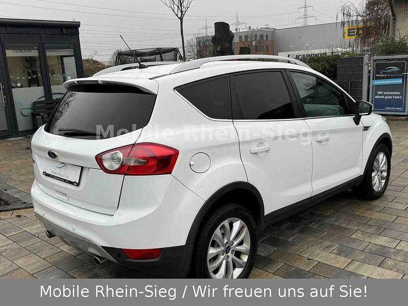 Gebraucht Ford Kuga Titanium 136 PS (100 kW) 2011 Weiß SUV