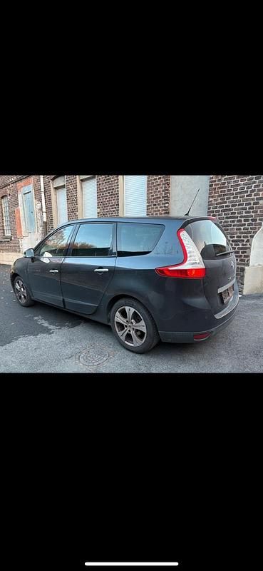 Gebraucht 2009 Renault Grand Scénic III Van / Kleinbus | 1.890 € (Guter Preis) - Bild 1/4