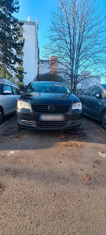 Schwarz Gebraucht 2006 VW Touran Van / Kleinbus | 2.200 € (Etwas zu teuer) - Bild 1/4