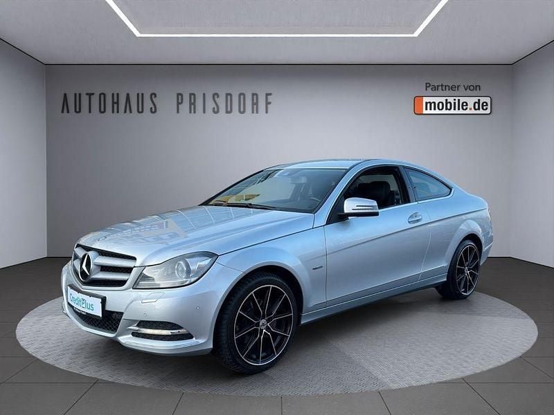 Silber Gebraucht 2012 Mercedes C250 Coupé | 12.450 € (Fairer Preis) - Bild 1/4