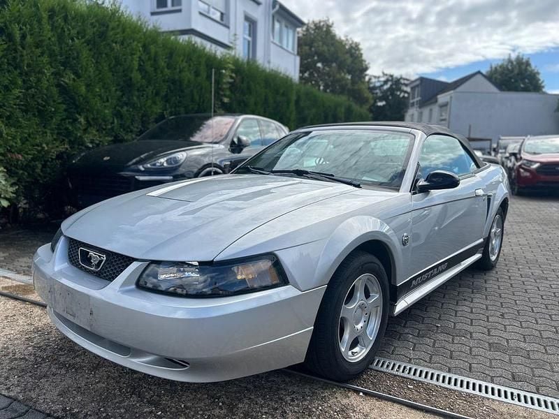 Silber Gebraucht 2005 Ford Mustang Cabrio | 12.750 € (Etwas zu teuer) - Bild 1/4