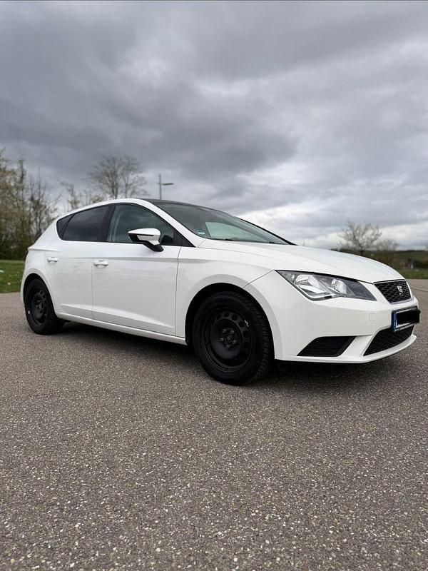 Second-hand Seat Leon Reference 110 CP (80 kW) 2014 Alb Berlinǎ
