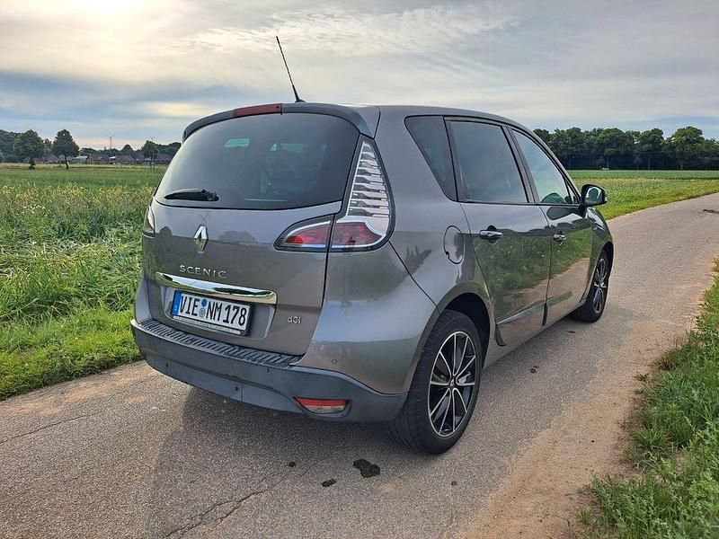 Gebraucht Renault Scénic III Bose Edition 131 PS (96 kW) 2013 Grau Van / Kleinbus