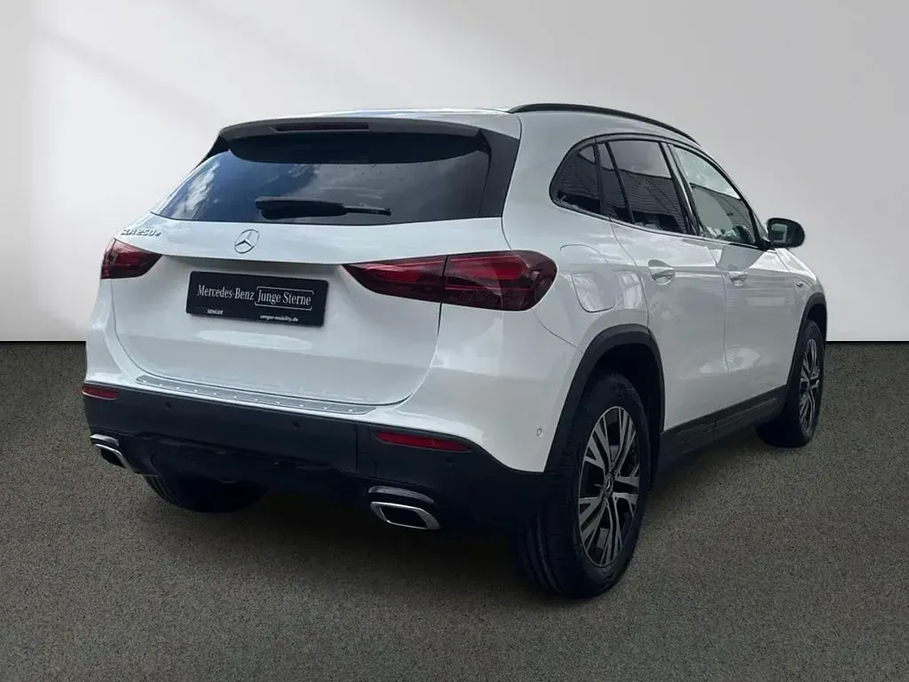 Gebraucht Mercedes GLA250 Advanced 218 PS (160 kW) 2025 Unilack polarweiß SUV