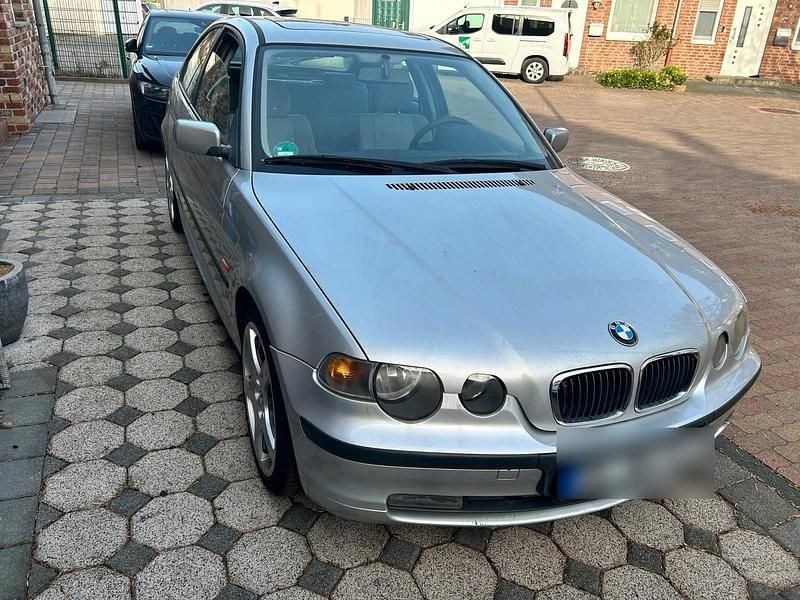 Gebraucht BMW 316 116 PS (85 kW) 2004 Silber Coupé