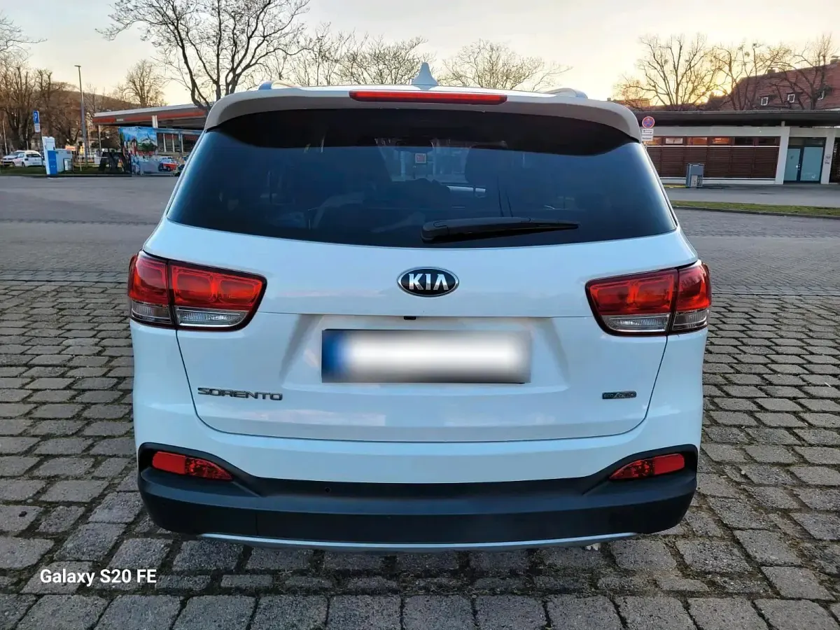 Używany Kia Sorento 200 KM (147 kW) 2016 Biały SUV