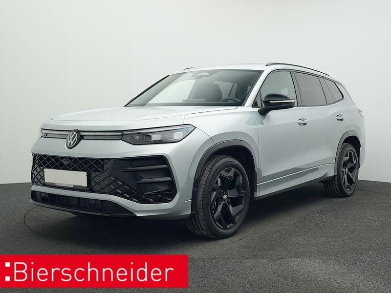 Silber Gebraucht 2025 VW Tayron R-line SUV | 52.650 € (Superpreis) - Bild 1/3