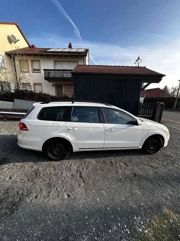 Second-hand VW Passat 140 CP (102 kW) 2013 Alb Break