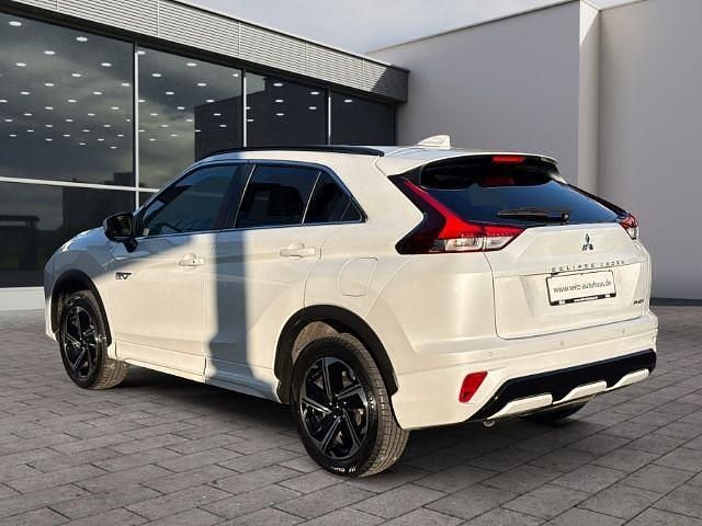 Gebraucht Mitsubishi Eclipse Cross Plus 188 PS (138 kW) 2023 Weiß SUV