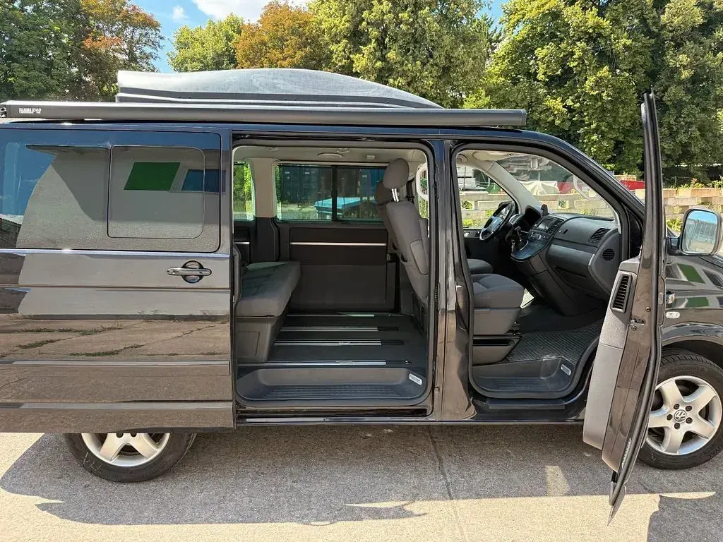 Gebraucht VW Multivan 174 PS (127 kW) 2006 Schwarz Van / Kleinbus