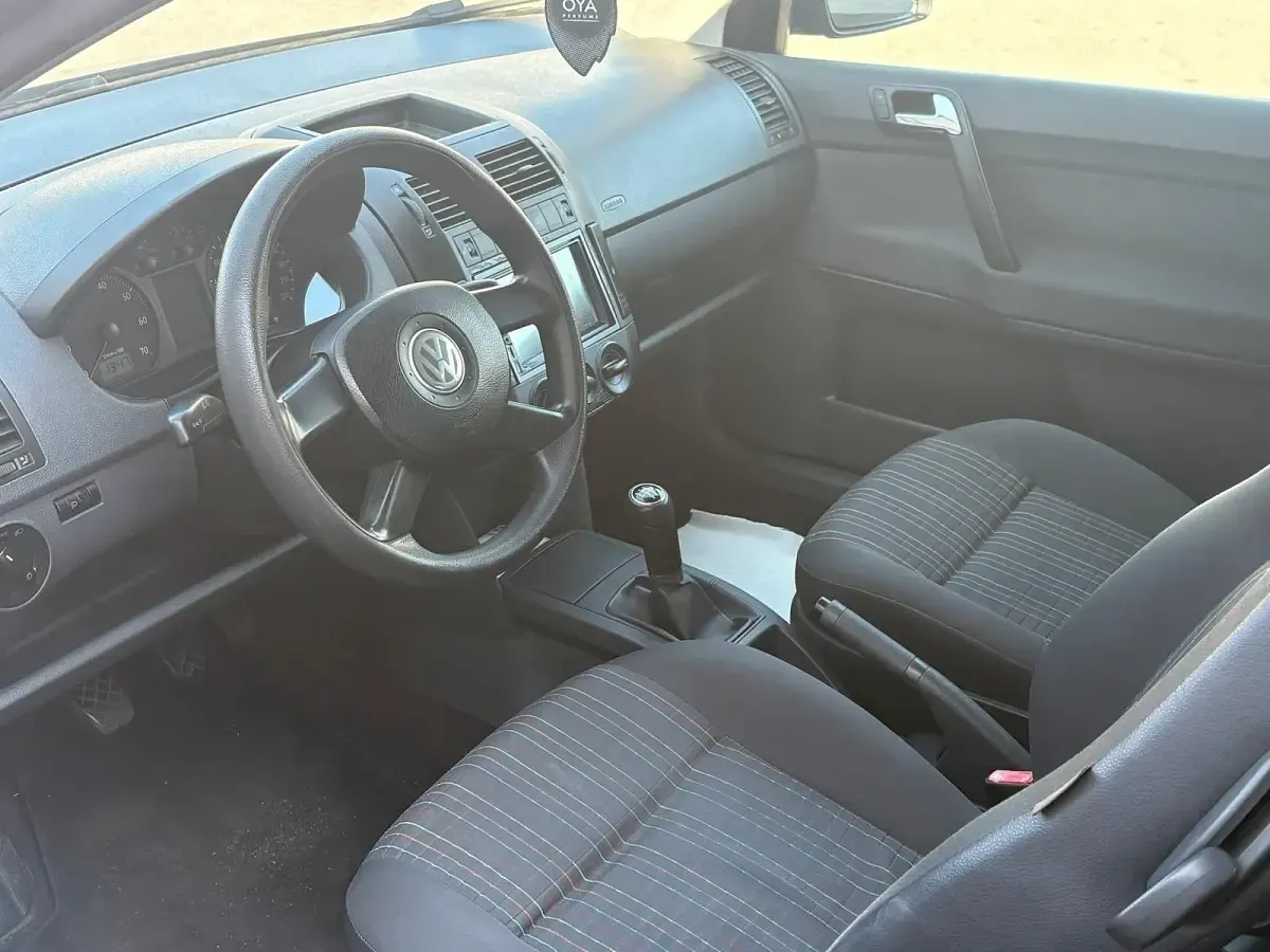 Gebraucht VW Polo 55 PS (40 kW) 2006 Schwarz Kleinwagen