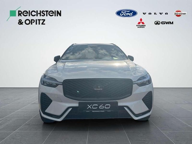 Neu Volvo XC60 Plus 455 PS (334 kW) 2025 Weiß (crystal white / metallic) SUV