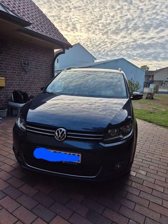 Gebraucht VW Touran 140 PS (102 kW) 2013 Blau Van / Kleinbus