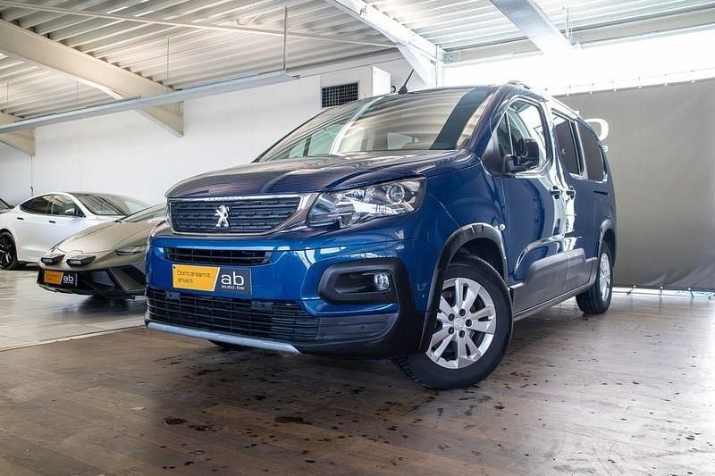 Gebraucht Peugeot Rifter 131 PS (96 kW) 2021 Blau Van / Kleinbus