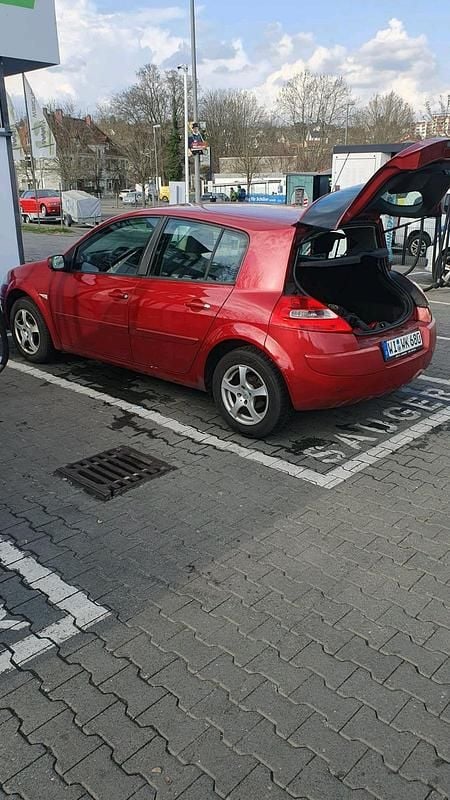 Gebraucht Renault Mégane II 112 PS (82 kW) 2008 Rot Limousine