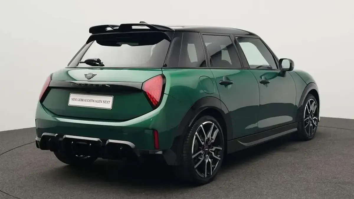 Gebraucht Mini John Cooper Works 156 PS (114 kW) 2025 Grün Kleinwagen