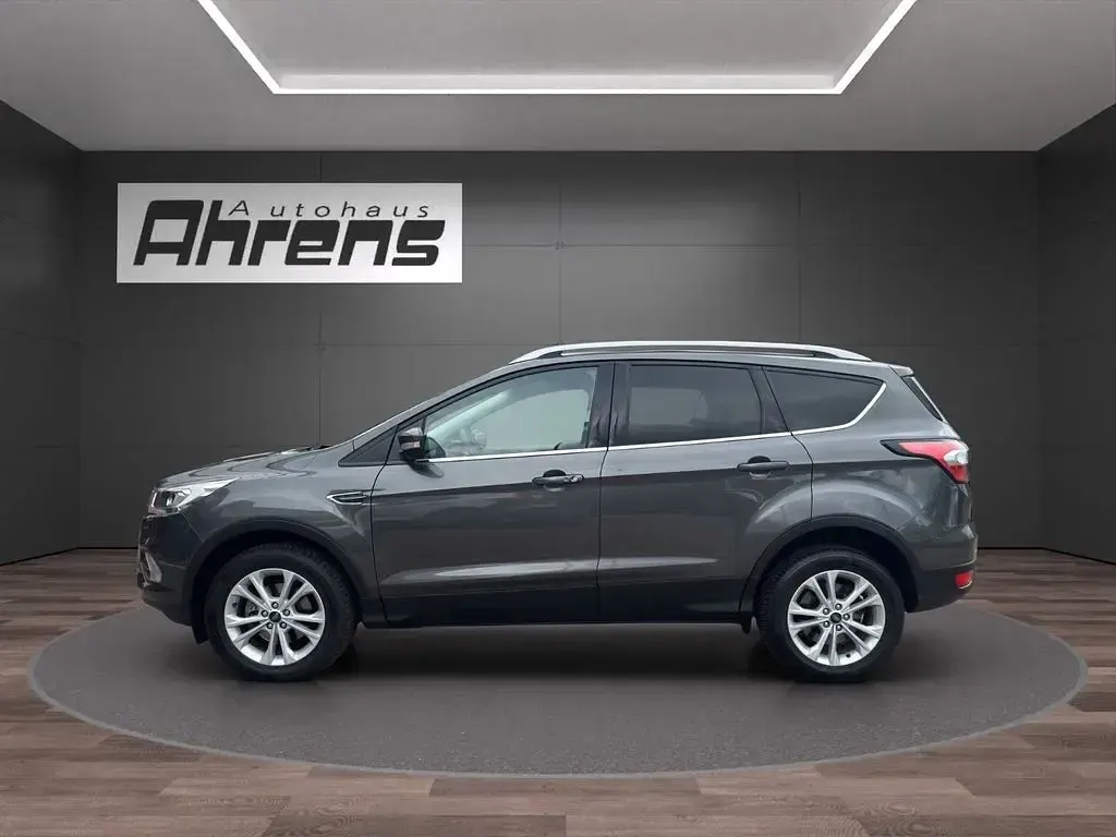 Używany Ford Kuga Titanium 150 KM (110 kW) 2019 Szary SUV