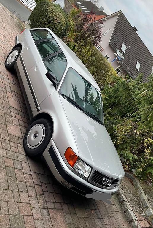 Silber Gebraucht 1992 Audi 100 Kombi | 19.250 € - Bild 1/4