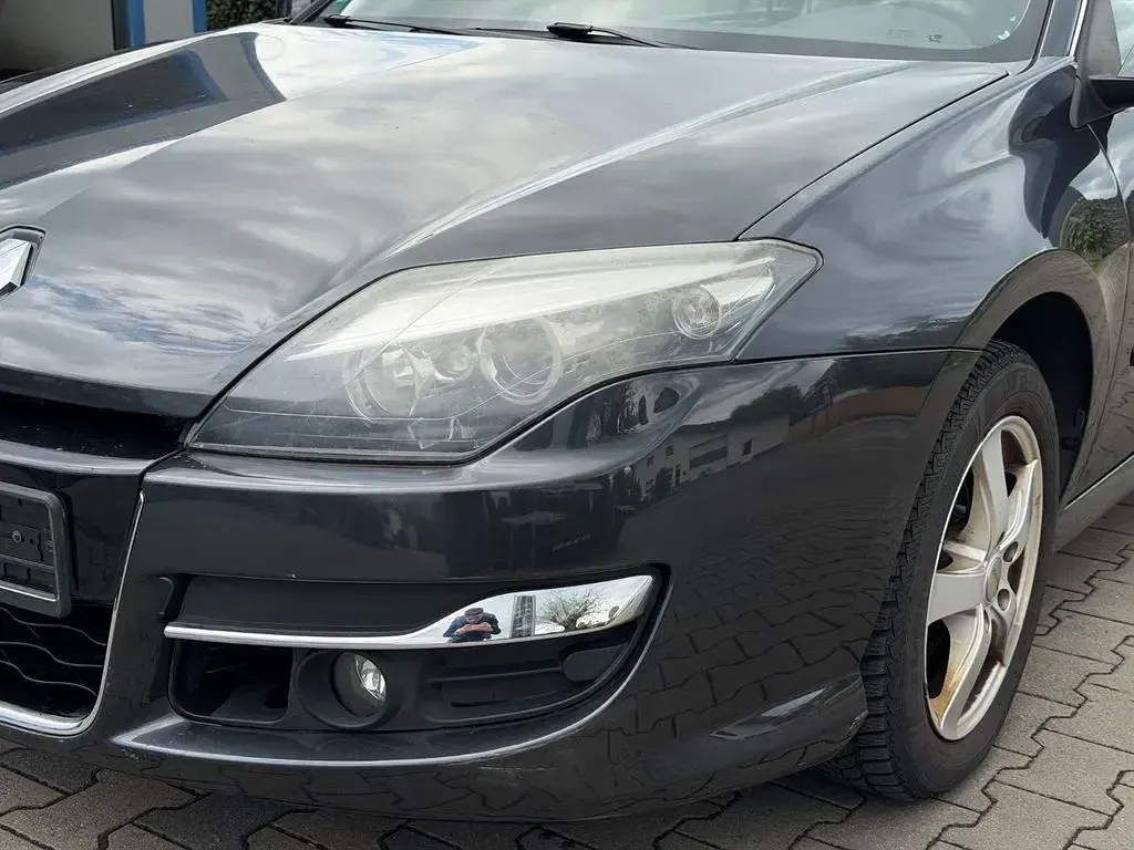 Gebraucht Renault Laguna III Expression 110 PS (80 kW) 2011 Grau Limousine