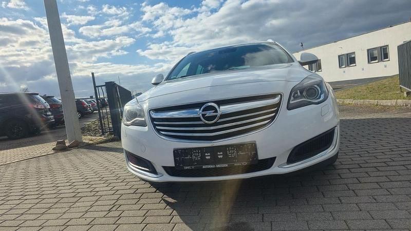 Gebraucht Opel Insignia 163 PS (119 kW) 2014 Weiß Kombi