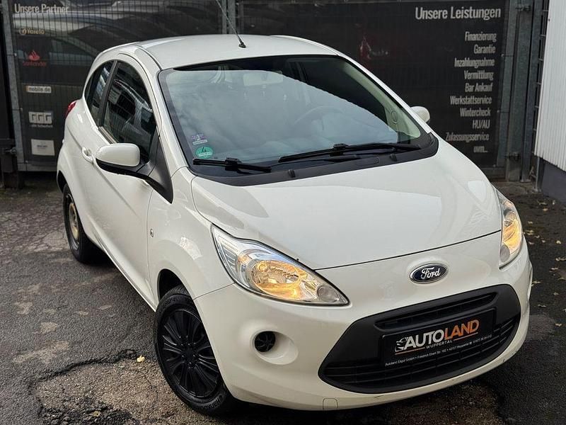 Gebraucht Ford Ka Trend 69 PS (50 kW) 2016 Weiß Kleinwagen
