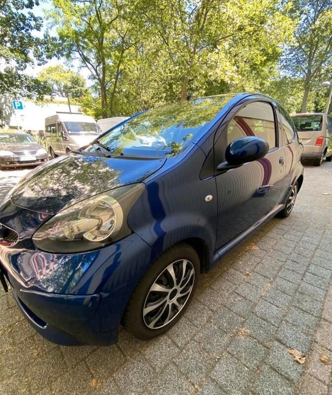 Blau Gebraucht 2007 Toyota Aygo Kleinwagen | 2.999 € - Bild 1/4