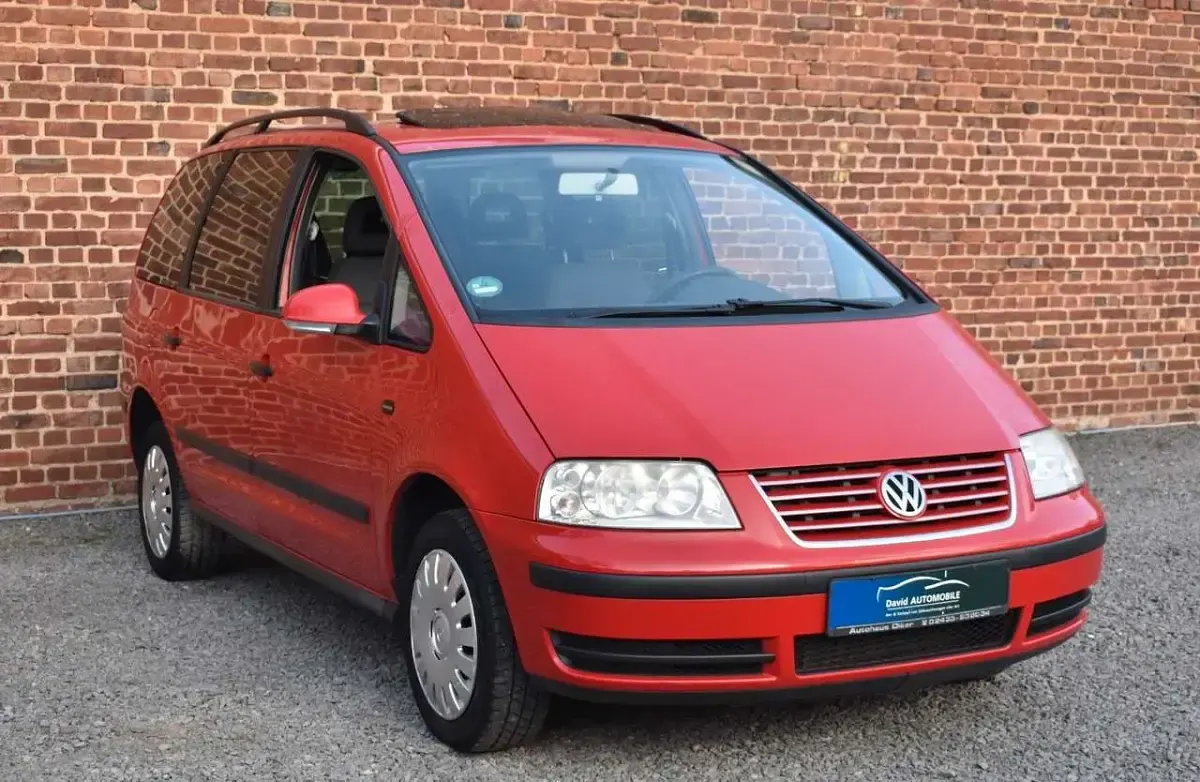 Gebraucht VW Sharan S 116 PS (85 kW) 2004 Rot Van / Kleinbus