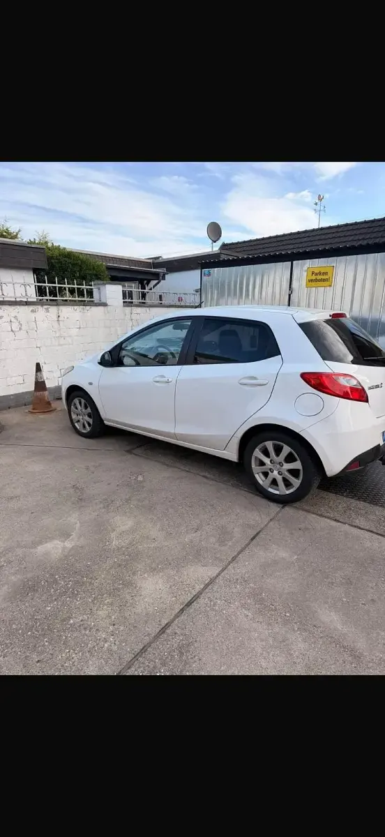 Brugt Mazda 2 85 HK (62 kW) 2011 Hvid Hatchback