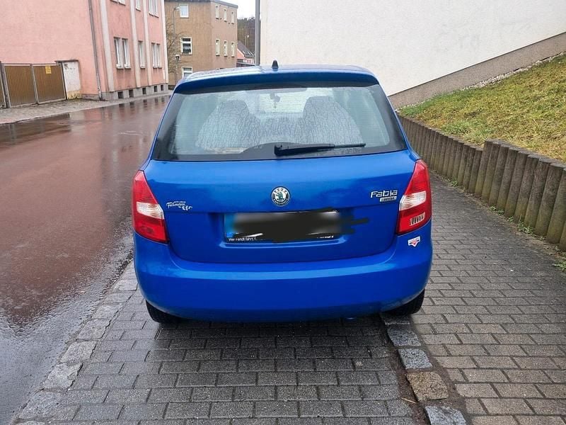 Gebraucht Skoda Fabia 60 PS (44 kW) 2008 Blau Kleinwagen