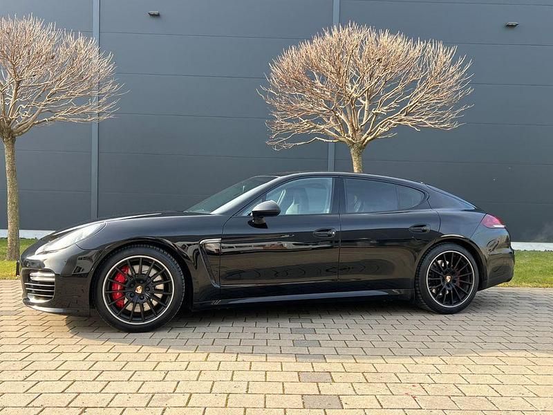 Schwarz Gebraucht 2013 Porsche Panamera GTS Chrono Limousine | 42.450 € (Guter Preis) - Bild 1/4