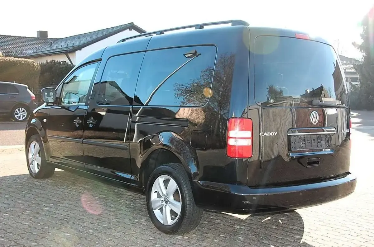 Gebraucht VW Caddy 140 PS (102 kW) 2014 Diamantschwarz Van / Kleinbus