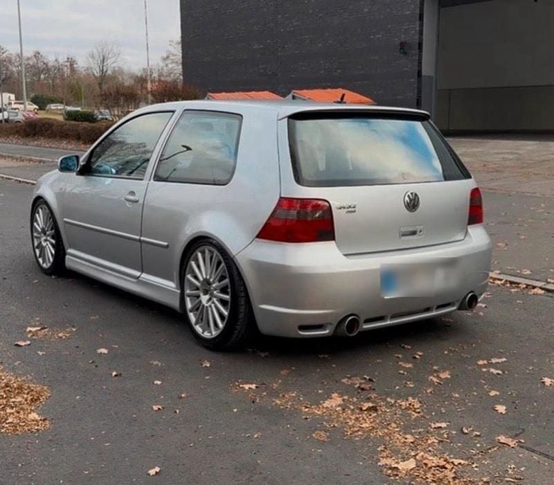 Gebraucht VW Golf IV R 241 PS (177 kW) 2003 Silber Limousine