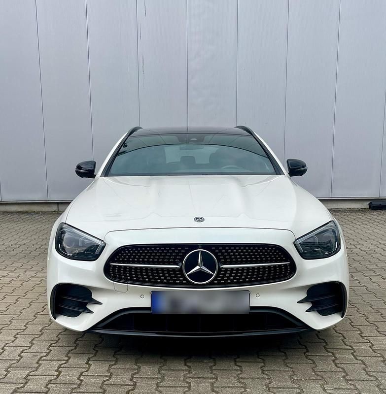 Gebraucht Mercedes E300 AMG 258 PS (189 kW) 2020 Weiß Kombi