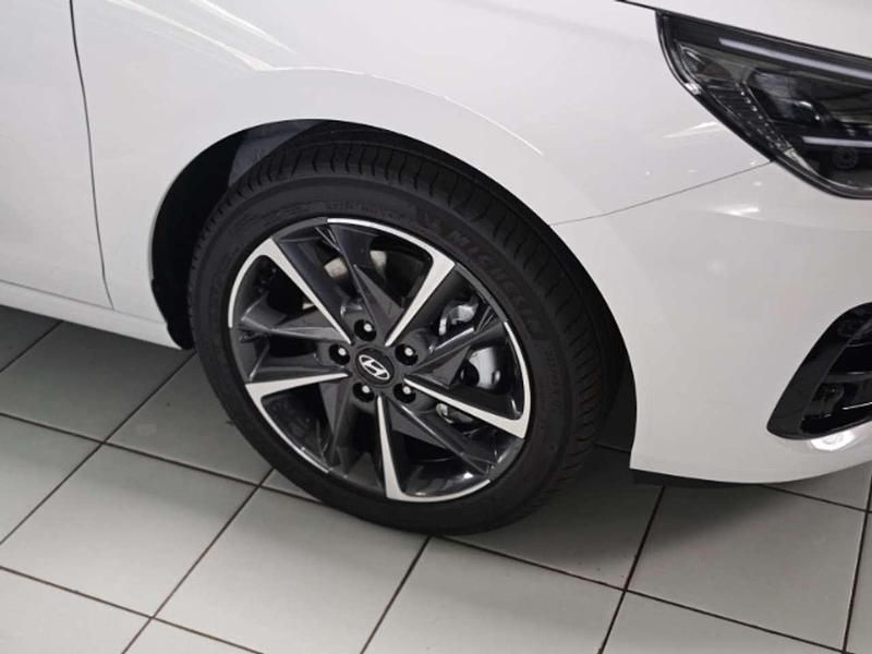 Neu Hyundai i30 101 PS (74 kW) 2025 Weiss Kombi