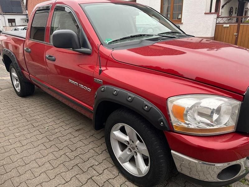 Second-hand Dodge Ram 345 CP (253 kW) 2006 Roșu Pickup