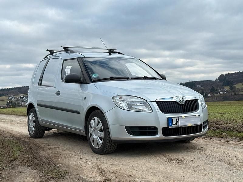 Gebraucht Skoda Roomster 2008 Silber Van / Kleinbus