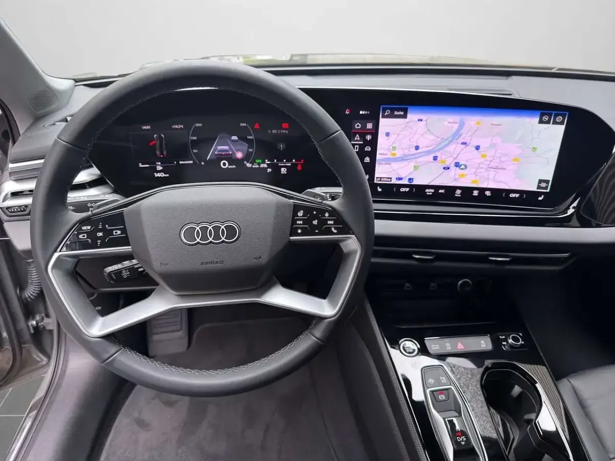 Gebraucht Audi A5 Basis 150 PS (110 kW) 2025 Chronosgrau metallic (metallic) Kombi
