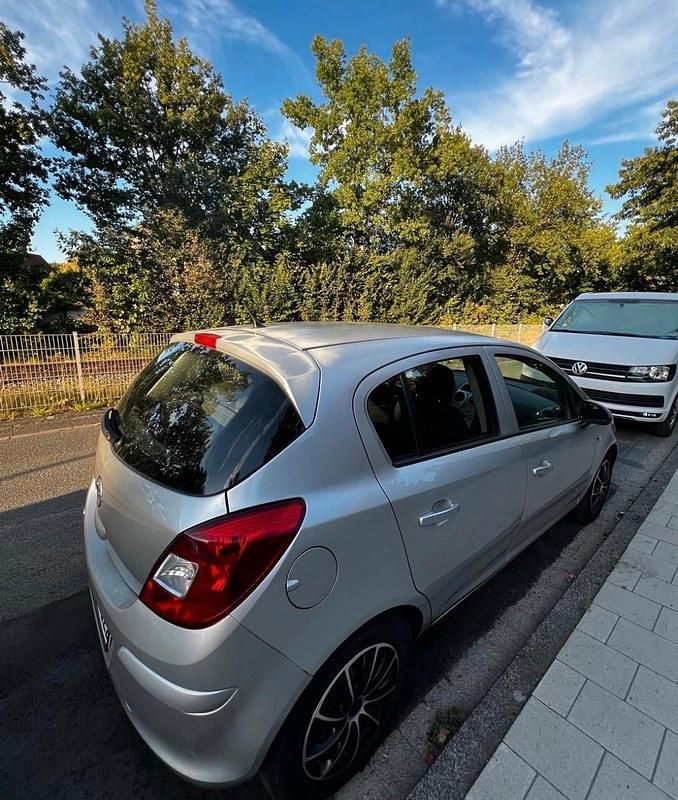 Gebraucht Opel Corsa 70 PS (51 kW) 2009 Grau Kleinwagen